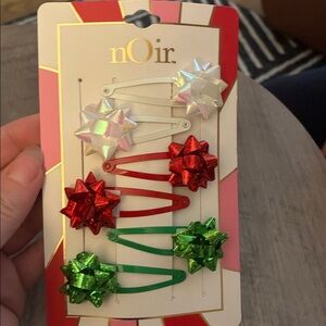 nOir Gift Bow Hair Clips